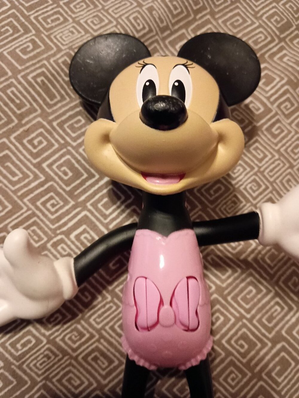 Minnie Mouse toy figure